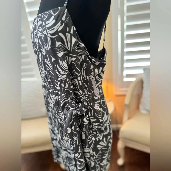 NWT | Nine West | Side-Tie Faux Wrap Mini Dress - Size L - Picture 4 of 6